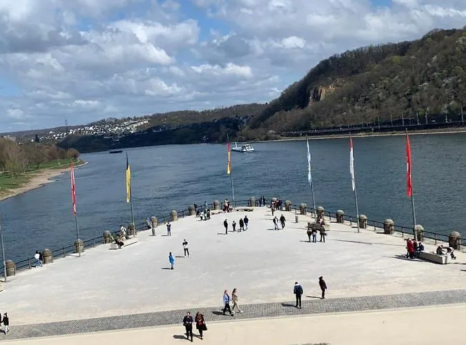 Frühstückspension Idyllisches In Ruhiger Lage Am Rhein