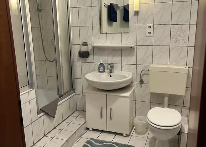 Idyllisches In Ruhiger Lage Am Rhein Frühstückspension